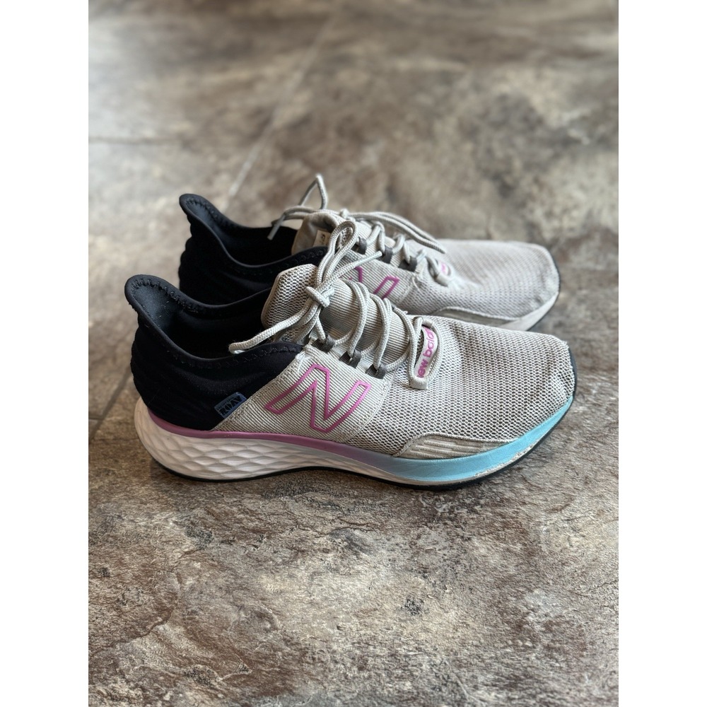 New Balance ROAV V1 Fresh Foam Women's Size 9.5 Running Shoe Gray‎ Black Mesh
